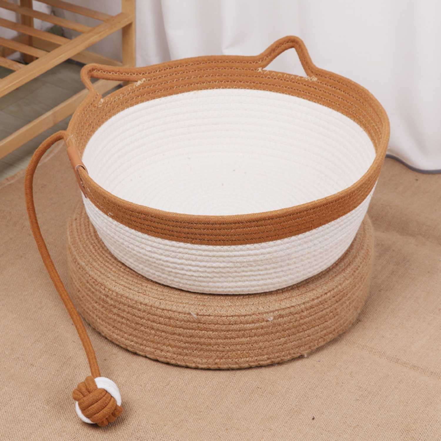 Krabmand Rattan Kat rond kattenmand met speeltje